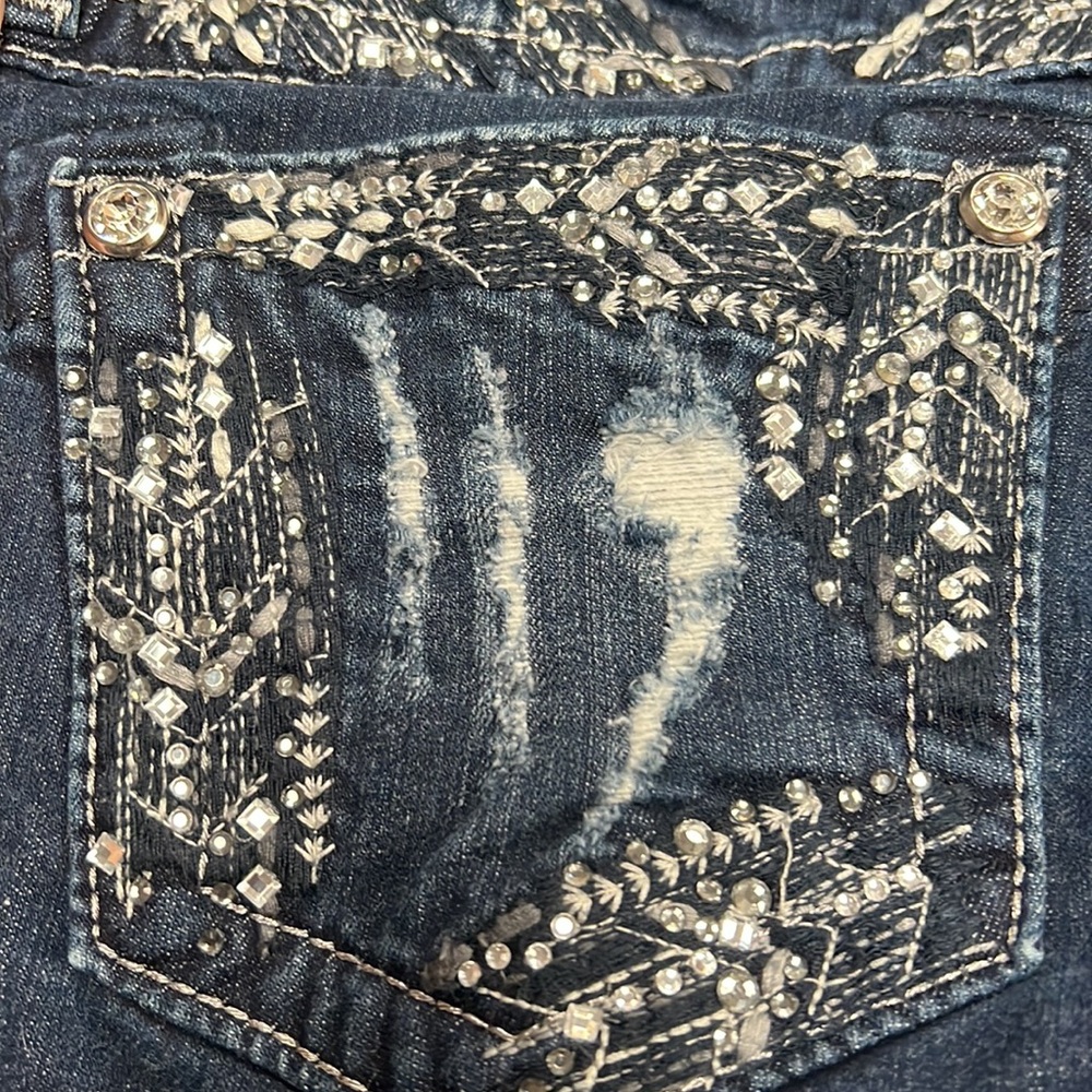 Miss Me Signature Boot 27 Womens Denim Jeans Frayed Hem Bling